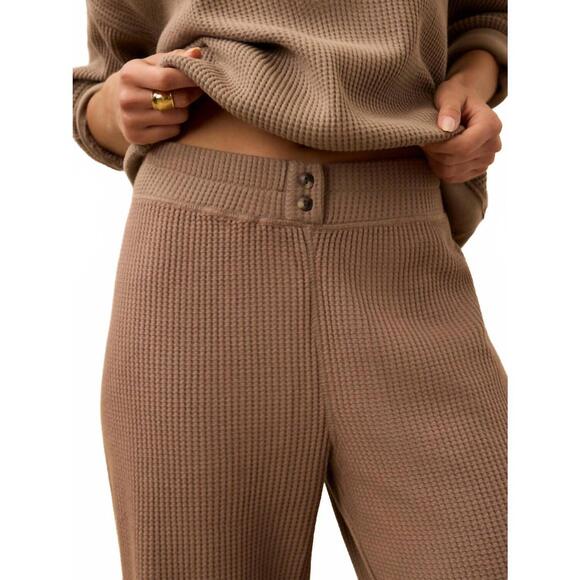 NEW FAHERTY apres waffle pant in wood smoke - Picture 4 of 4